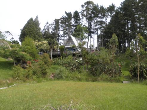 775 Peria Valley Road, Peria