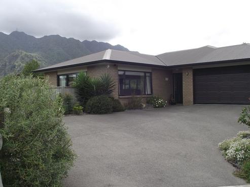 10 Sunrise Place, Te Aroha