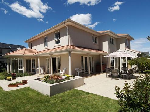 140 Regents Park Drive, Casebrook
