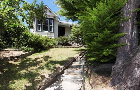 17 Blacks Road, North East Valley