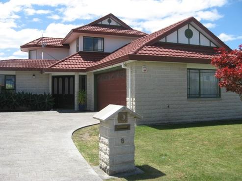 8 Knightsbridge Place, Taradale