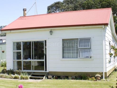 33 Nesbitt Street, Matata