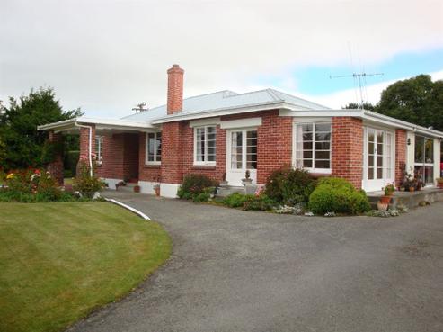 218 Beaconsfield Road, Fairview