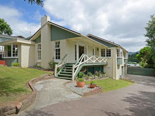 21 Chichester Drive, Pinehaven