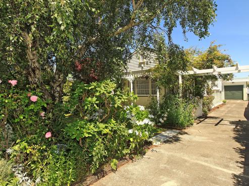6 Pinny Avenue, Epuni