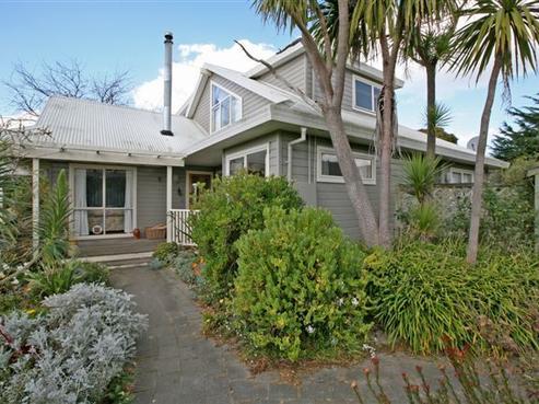 35 Cedar Road, Te Awanga