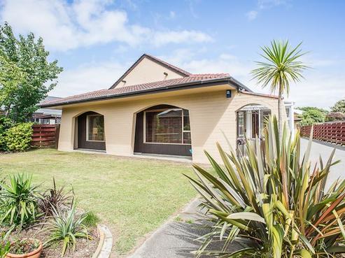 81 Eatwell Avenue, Paraparaumu Beach