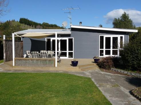 34 Eighty Eight Valley Road, Wakefield