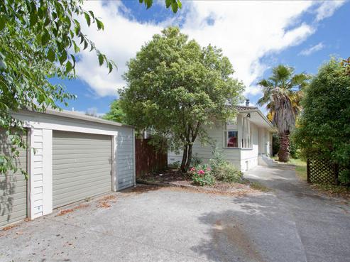 8 Blythe Place, Glendene