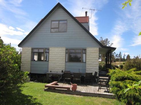 37 Essex Street, Weston