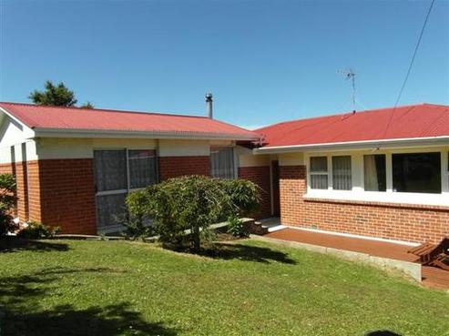16 Salmond Street, Halfway Bush