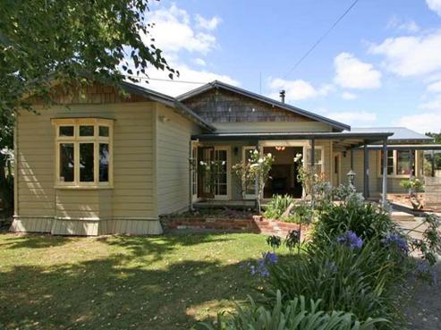 566 Newbury Line, Bunnythorpe