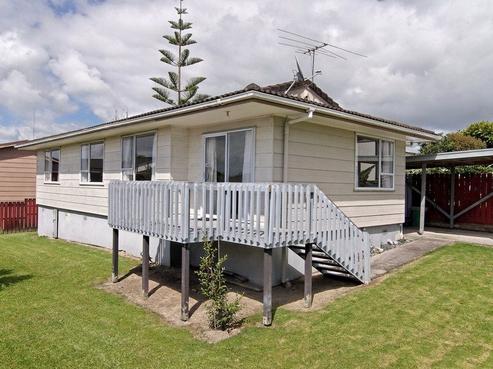 2 Hanson Place, West Harbour