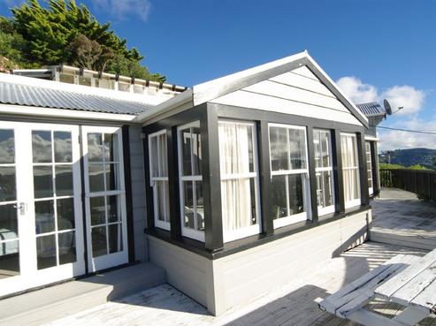 17 Robieson Street, Roseneath