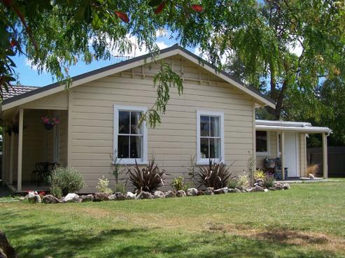 3 Watts Road, Waipawa