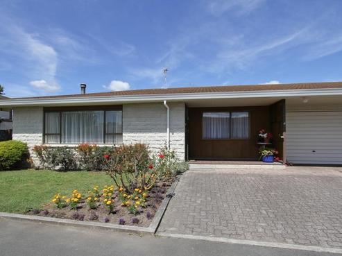 4/43 Middle Road, Havelock North