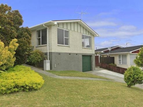 2 Timaru Grove, Kelson