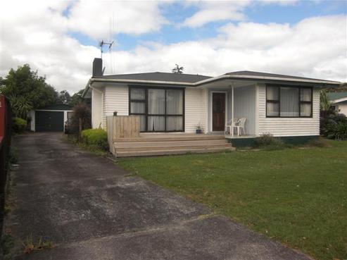 17 Jeanette Street, Glenview