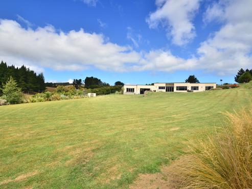 12 Wavy Knowes Drive, Waldronville