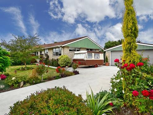 19 Petries Road, Woodend