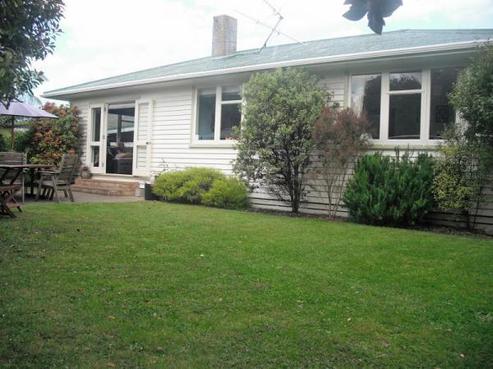 33 Foster Street, Taita