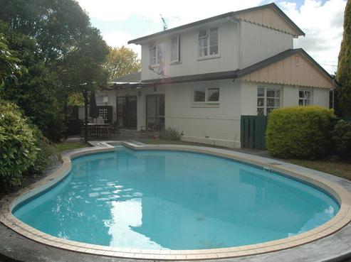 6 Derby Street, Solway