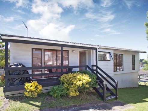 5 Gosford Drive, Botany Downs