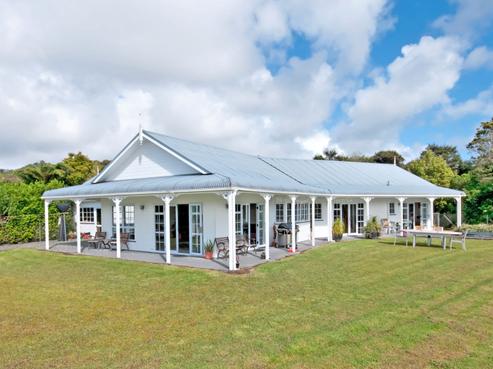 4 Hayes Road, Henderson Valley