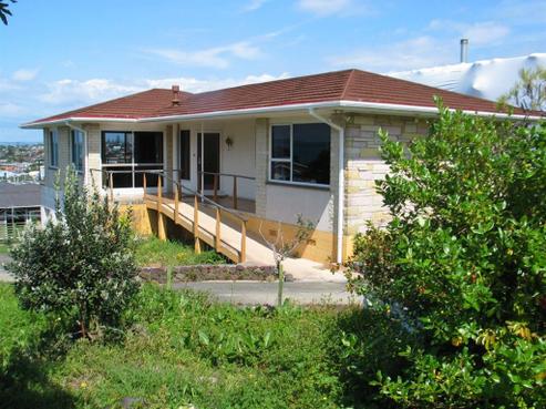 21 Seaview Road, Castor Bay