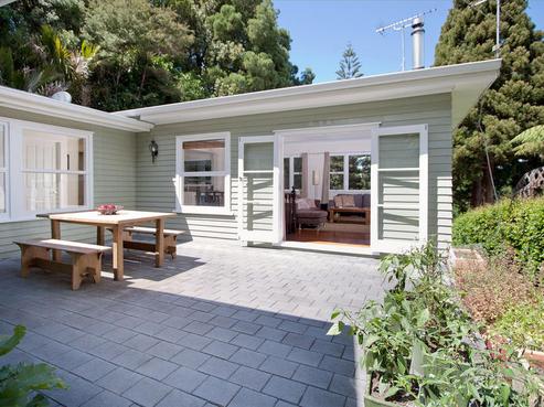 25 Waima Crescent, Titirangi