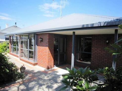 49 Raymond Street, West End
