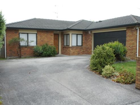 13 Riplington Road, Huntington Park
