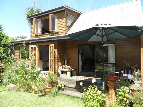 4 Aiken Road, Saint Johns Hill