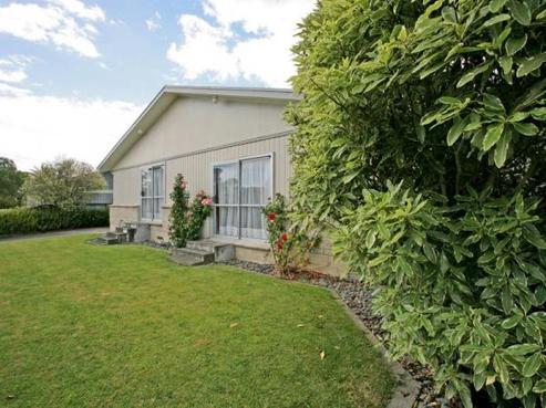 4 Atherfold Crescent, Greenmeadows