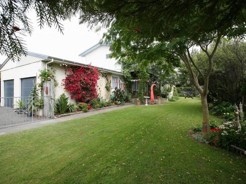 4 Gordon Road, Te Awanga