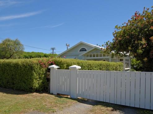1 Panama Street, Martinborough