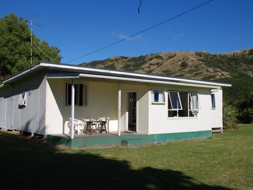 9 Ratau Street, Mahia