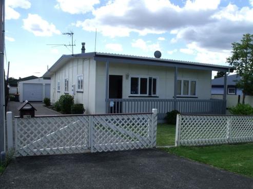 58 Archibald Road, Kelston