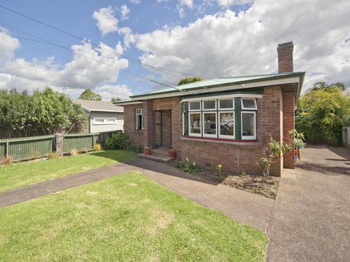 76 Kiwi Road, Point Chevalier