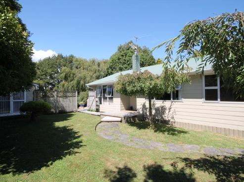 806 Kingseat Road, Kingseat