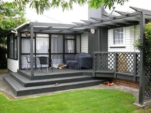 1000 Florence Place, Raureka