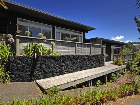 93 Braemar Road, Castor Bay