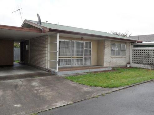 2/1026 Tomoana Road, Mahora