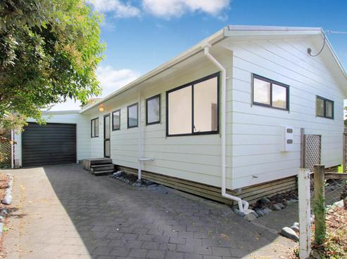 1/108 Hepburn Road, Glendene