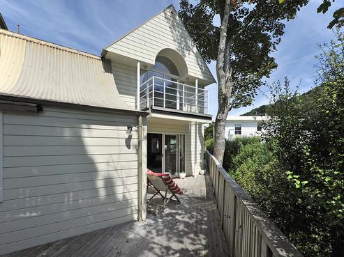 102A Hill Street, Thorndon