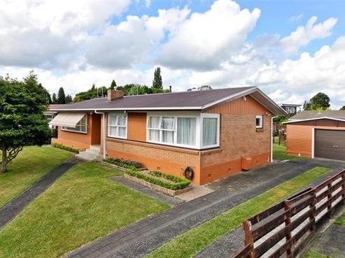 6 Golden Place, Fairfield