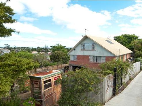 384 East Coast Road, Sunnynook