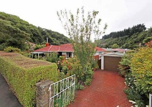 18 Rockside Road, Glenleith