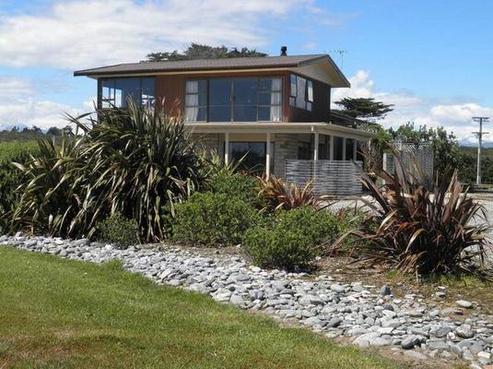 1028 Ruatapu Road, Hokitika