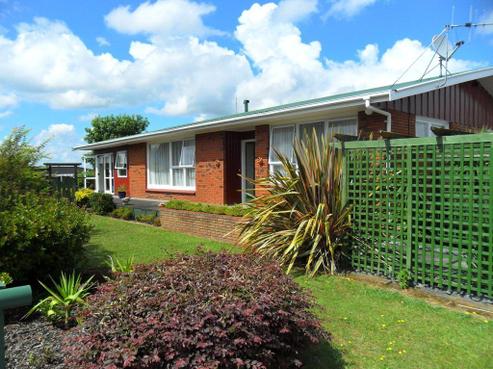2 Churchill Avenue, Te Aroha
